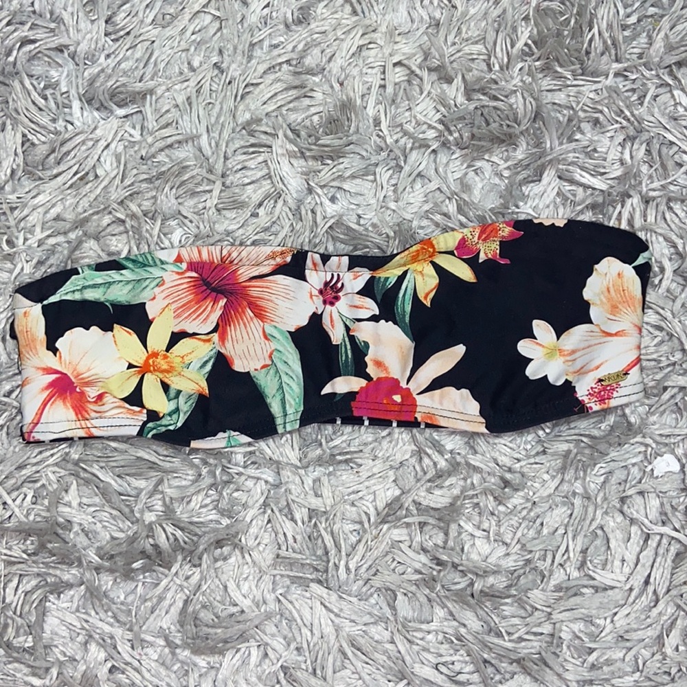 Ripcurl Floral bikini top